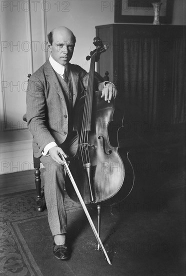 Pablo Casals, Spanish Cellist and Composer, Portrait at Carnegie Hall, New York City, New York, USA, Bain News Service, 1917