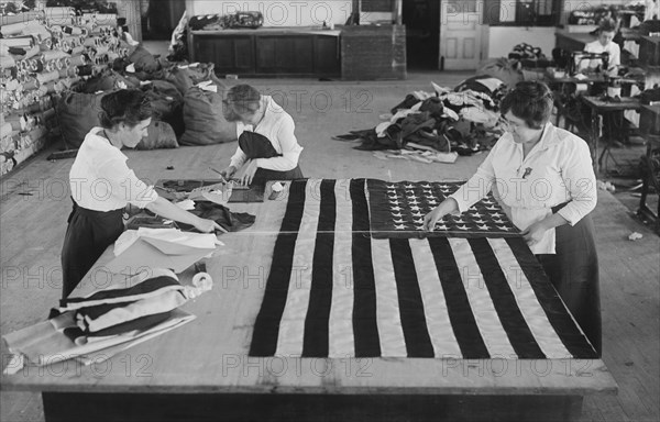 Women Making American Flags, Brooklyn Navy Yard, Brooklyn, New York, USA, Bain News Service, July 1917