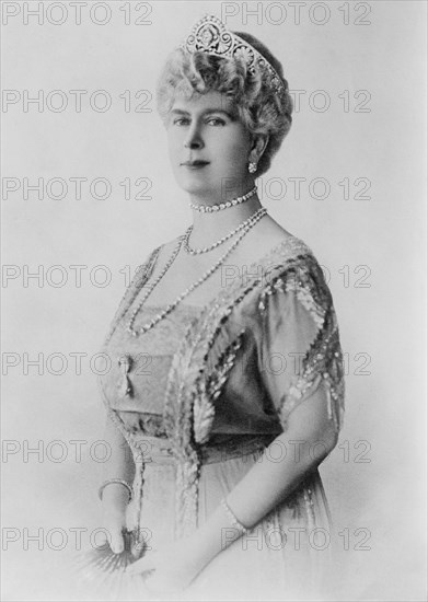 Queen Mary, Consort of King George V, of United Kingdom, Portrait, Bain News Service, 1921