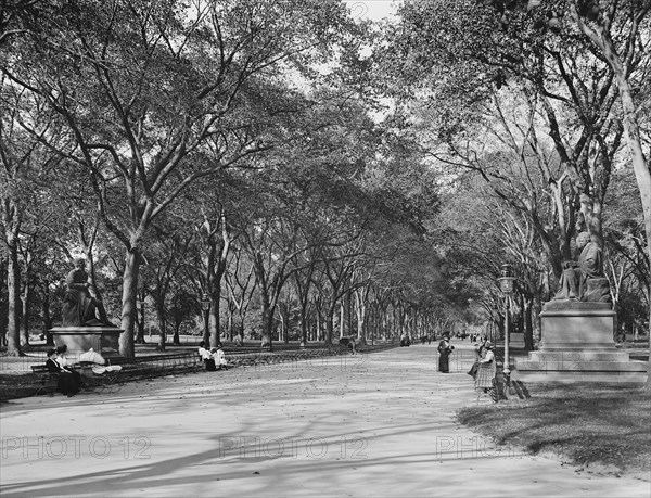 The Mall, Central Park, New York City, New York, USA, Detroit Publishing Company, 1901