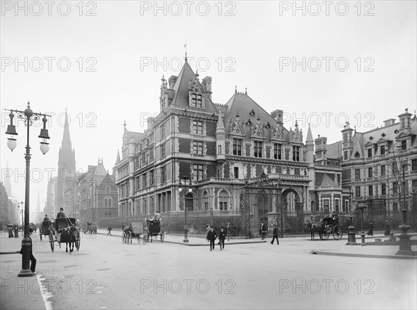 Cornelius Vanderbilt Mansion, Fifth Ave and 57th Street, New York City, New York, USA, Detroit Publishing Company, 1901