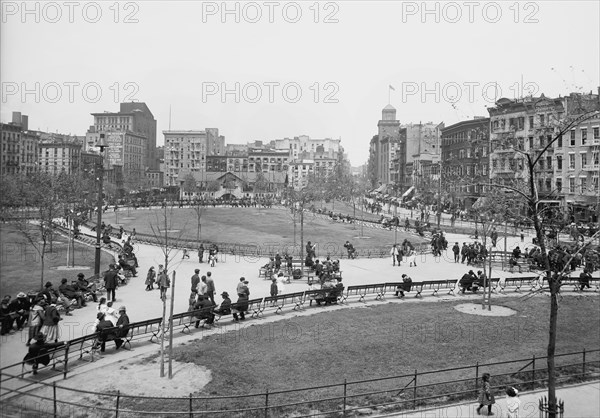 Mulberry Bend Park, New York City, New York, USA, Detroit Publishing Company, 1905