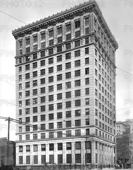 R.A. Long Building, Kansas City, Missouri, USA, Detroit Publishing Company, 1907