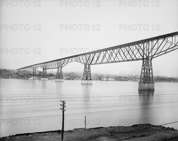 High Bridge over Hudson River, Poughkeepsie to Highland, New York, USA, Detroit Publishing Company, 1900