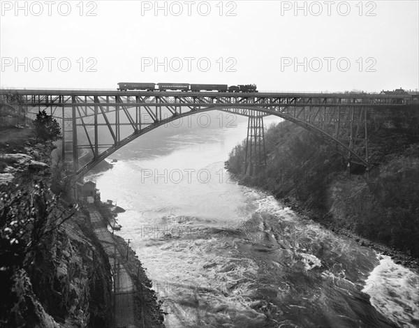 Train Crossing Bridge above Niagara River between New York, USA and Ontario, Canada, Detroit Publishing Company, 1900