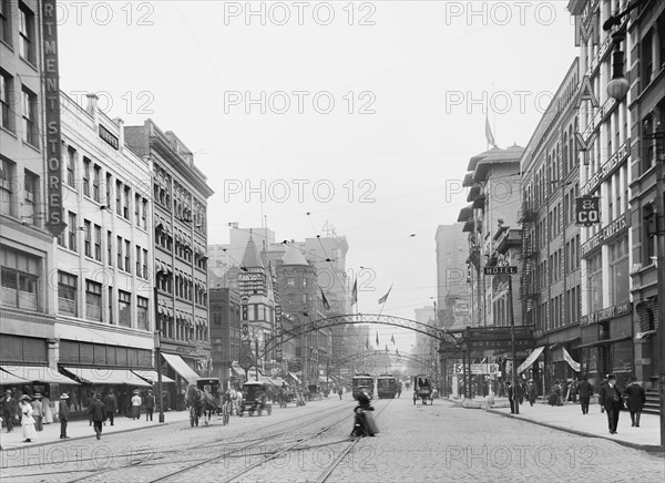 High Street South From Chestnut Street, Columbus, Ohio, USA, Detroit Publishing Company, 1905