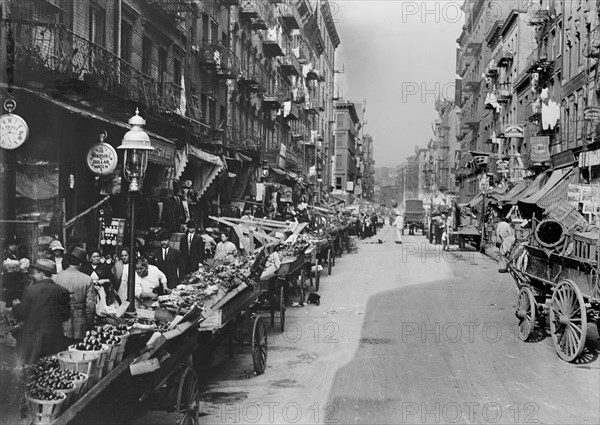 Italian Neighborhood with Street Market, Mulberry Street, New York City, New York, USA, Detroit Publishing Company, 1900
