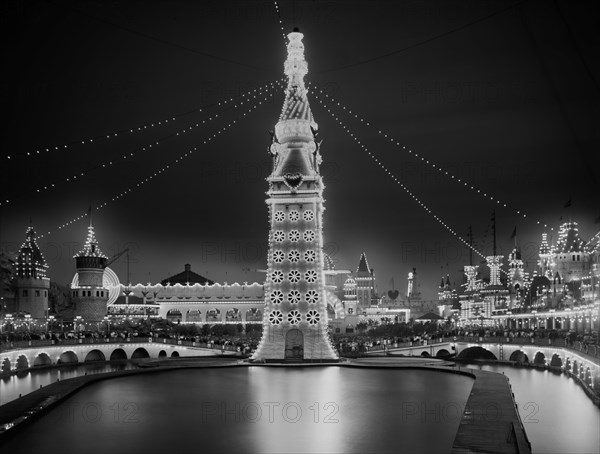 Electric Tower at Night, Luna Park, Coney Island, New York, USA, Detroit Publishing Company, 1903