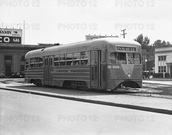 Street Car, Washington DC, USA, Harris & Ewing, 1935