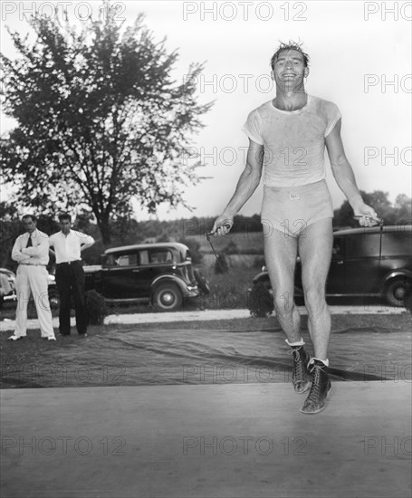 Middleweight Boxing Champion Freddie Steele Skipping Rope as part of Training for upcoming Fight, Washington DC, USA, Harris & Ewing, July 1937