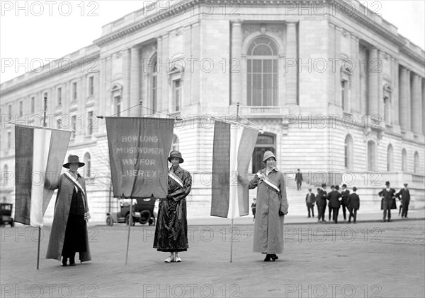 Mildred Gilbert, Pauline Floyd and Vivien Pierce, Suffragettes Picketing Senate Office Building, Washington DC, USA, Harris & Ewing, 1918