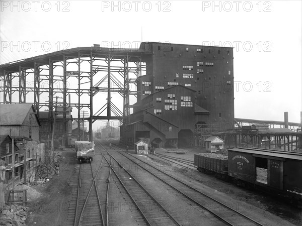 Coal Breaker, Plymouth, Pennsylvania, USA, Detroit Publishing Company, 1900