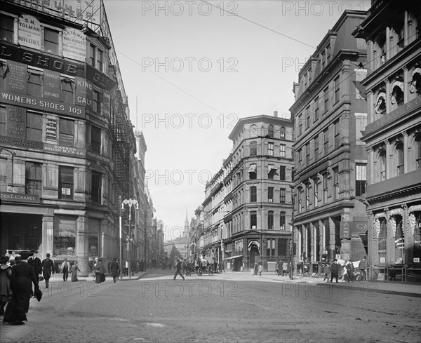 Street Scene, Summer Street, Boston, Massachusetts, USA, Detroit Publishing Company, 1904