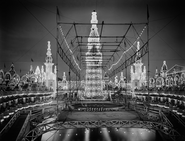 Illuminated Towers at Night, Luna Park, Coney Island, New York, USA, Detroit Publishing Company, 1905