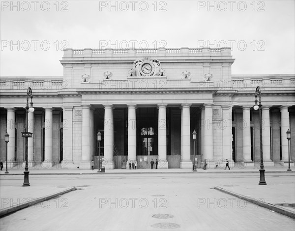 Pennsylvania Station, 32nd Street Entrance, New York City, New York, USA, Detroit Publishing Company, early 1910's