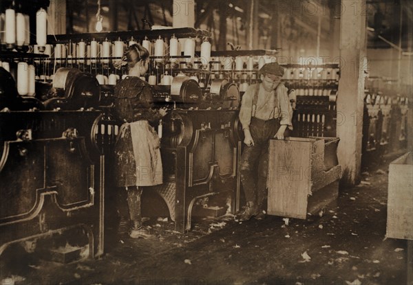 Young Spinner and Doffer, Catawba Cotton Mills, Newton, North Carolina, USA, Lewis Hine for National Child Labor Committee, December 1908