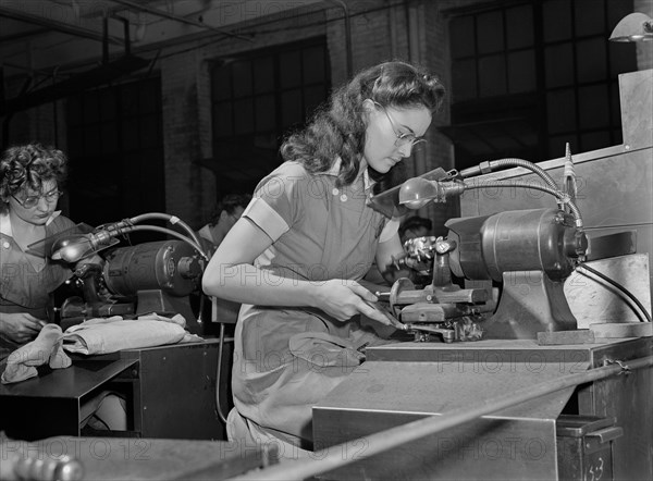 Two Female Factory Workers Operating Machinery, which was Formerly done by Men, at Drill and Tool Plant that Manufactures Drills for use in all War Production Industries, Republic Drill and Tool Company, Chicago, Illinois, USA, Ann Rosener, Office of War Information, August 1942