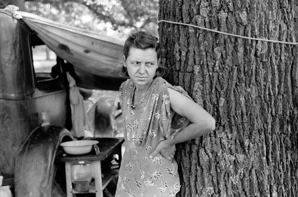 Migrant Woman at Roadside Camp, Berrien County, Michigan, USA, John Vachon for Farm Security Administration July 1940
