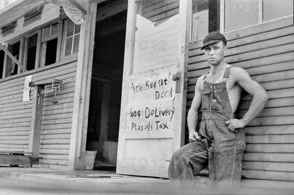 Farmer who Supplements his Income by Selling Ice, Huntsville, Arkansas, USA, Arthur Rothstein for U.S. Resettlement Administration, August 1935