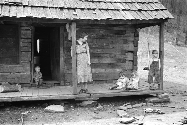 Part of Family of Ten to be Re-Settled on Ross-Hocking Land Project, Chillicothe, Ohio, USA, Theodore Jung for U.S. Resettlement Administration, April 1936