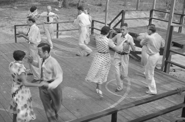 Square Dance, Skyline Farms, Alabama, USA, Ben Shahn, U.S. Resettlement Administration, 1937