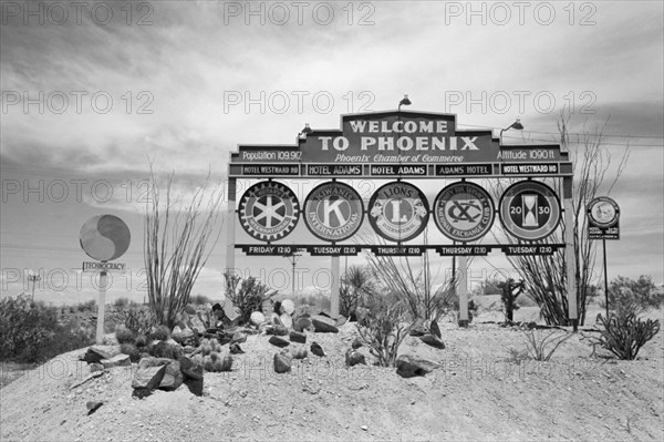Sign, Welcome to Phoenix, Phoenix, Arizona, USA, Russell Lee, Farm Security Administration, May 1940