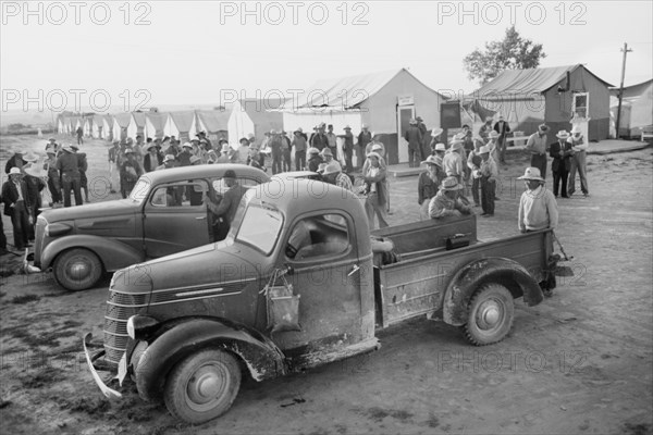 Japanese-American Farm Workers Getting Ready to Leave Farm Security Administration (FSA) Mobile Camp to Work in Fields, Nyssa, Oregon, USA, Russell Lee, Farm Security Administration, July 1942