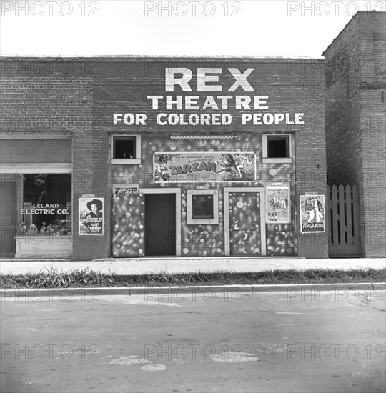 Theater with Sign "Rex Theater for Colored People", Leland, Mississippi, USA, Dorothea Lange, Farm Security Administration, June1937