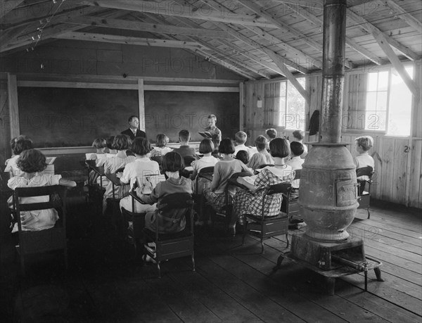 School, Red House, West Virginia, USA, Elmer Johnson, Farm Security Administration, April 1935