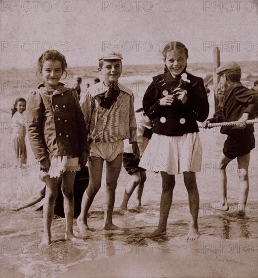 Children on Beach, Coney Island, New York City, USA, Stereo Photograph, 1901