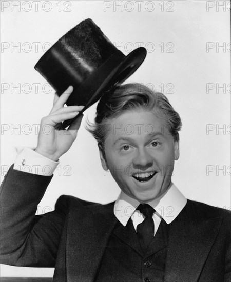 Mickey Rooney on-set of the Film, A Yank at Eton, 1942