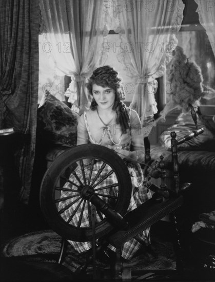 Mary Pickford, On-Set of the Silent Film, Captain Kidd, Jr., 1919