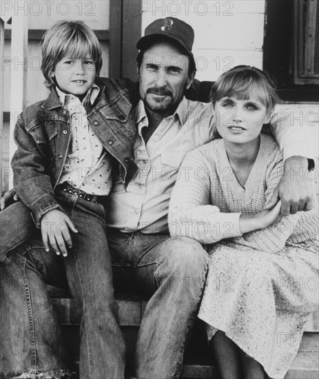 Tess Harper, Robert Duvall and Allan Hubbard, on-set of the Film, "Tender Mercies", 1983