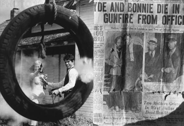 Faye Dunaway and Warren Beatty, on-set of the Film, "Bonnie and Clyde", 1967