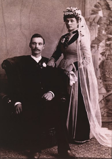 Wedding Couple, Portrait, Chicago, Illinois, USA, circa 1910