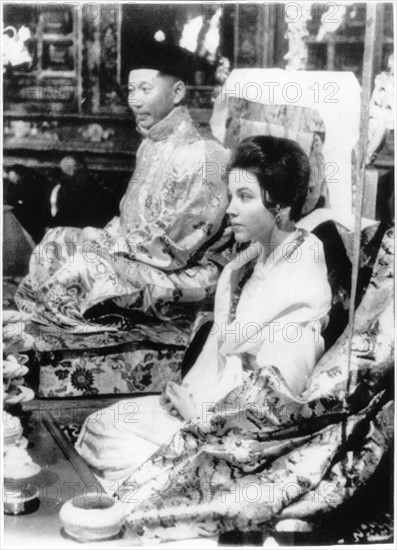 Hope Cooke, 24, former New York Socialite, during Wedding to Crown Prince Palden Thondup Namgyal of Sikkim, March 1963