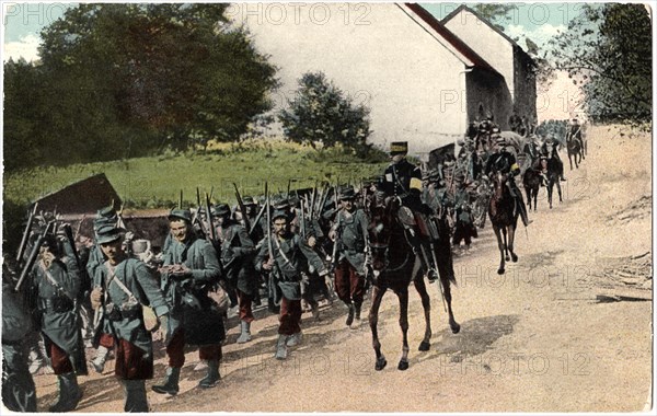 French Moving on the Enemy Flank, WWI hand-colored Postcard, circa 1914