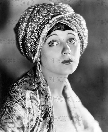 Barbara La Marr, Portrait, circa 1922