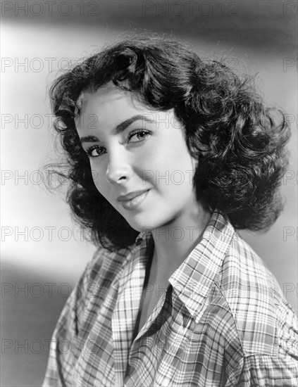 Elizabeth Taylor, Portrait, circa 1947