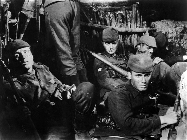 William Bakewell, Lew Ayres, Louis Wolheim, Russell Gleason, on-set of the Film "All Quiet on the Western Front" 1930