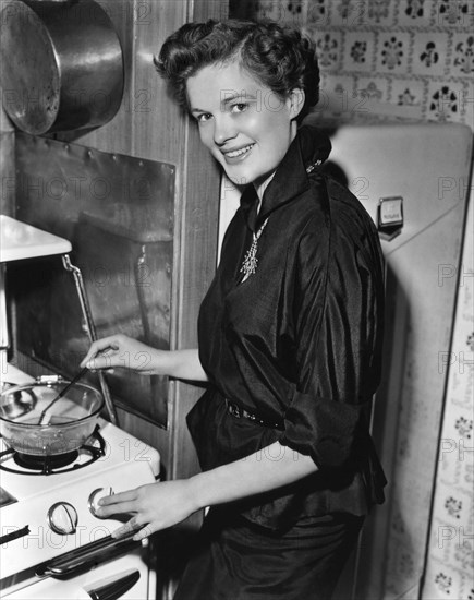 Jean Hagen, Publicity Portrait, on-set of the Film "The Asphalt Jungle", 1950