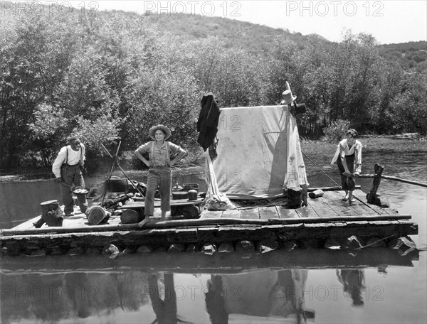 Clarence Muse, Jackie Coogan, Junior Durkin, on-set of the Film "Huckleberry Finn", 1931