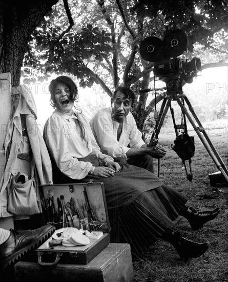 Anne Bancroft, Victor Jory, on-set of the Film "The Miracle Worker", 1962