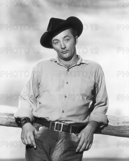 Robert Mitchum, Portrait, on-set of the Film "Pursued" 1947