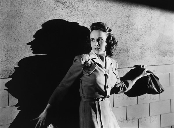 Kim Hunter, on-set of the Film "When Strangers Marry", 1944