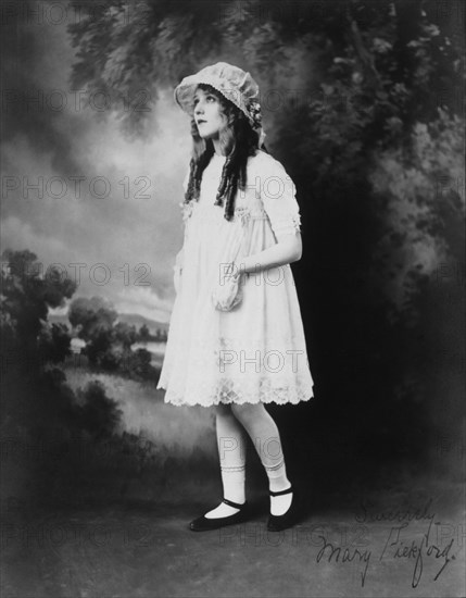 Actress Mary Pickford, Portrait, 1919