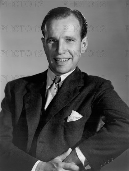 Hume Cronyn, Publicity Portrait, Metro-Goldwyn-Mayer, 1943