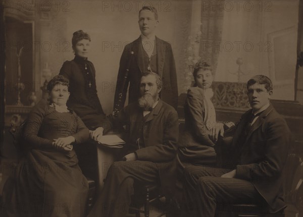 Family Portrait, (seated L-R) Odelia Allen (mother), Sheldon Allen (father), Laura Allen (daughter), (standing L-R), Dode Allen (daughter), Edwin Allen (son), Log City, Illinois, USA, 1890