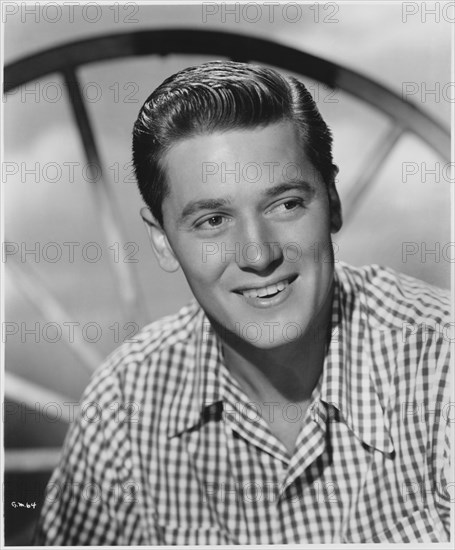 Gordon MacRae, Publicity Portrait for the Film, "Starlift", Warner Bros., 1951