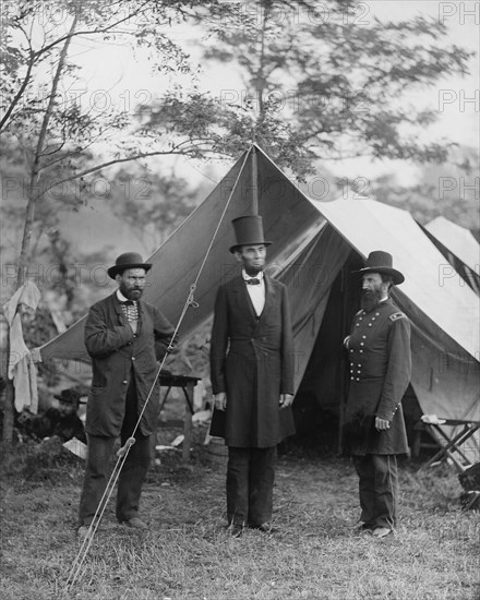 Allan Pinkerton, U.S. President Lincoln, and Major General John A. McClernand, Portrait, Antietam, Maryland, USA, by Alexander Gardner, October 1862